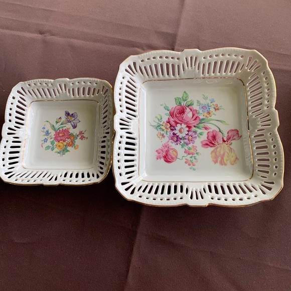 Other - Ceramic German square bowls